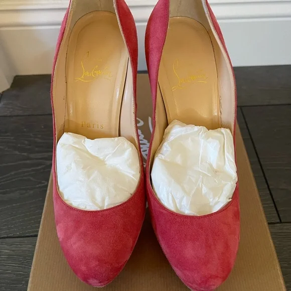 CHRISTIAN LOUBOUTIN Bianca Rose Suede Pumps